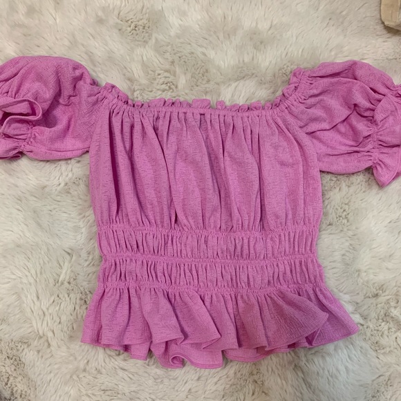 Forever21 lilac pink blouse crop top - Picture 3 of 5